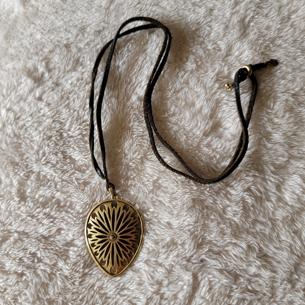 lucky brand adjustable long pendant